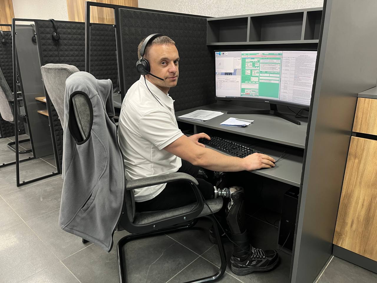 Новини Тернополя - фото з Михайло Діанов пішов служити в поліцію, хто ще з ветеранів доєднався