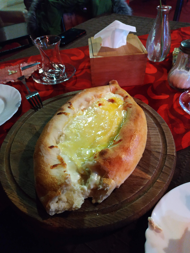 Новини Тернополя - фото з Подавали традиційні грузинські страви та турецьку випічку: яким був заклад Тбілісі на Новому Світі