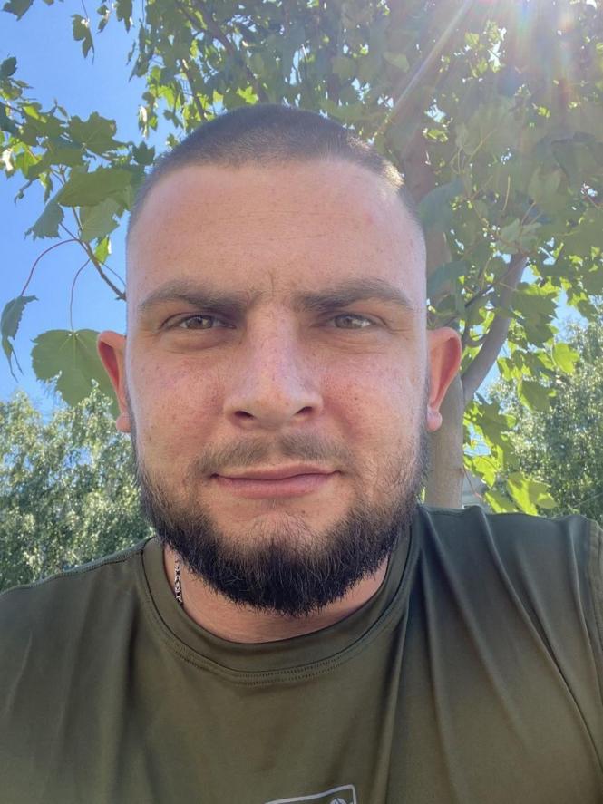 Новини Вінниці - фото з Рідні загиблого на війні гніванчанина звернулися до Президента. Підтримаймо їх