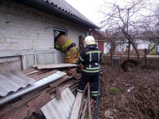 Новини Вінниці - фото з Згоріло велике приміщення, авто та речі: на Вінниччині за добу сталися три пожежі