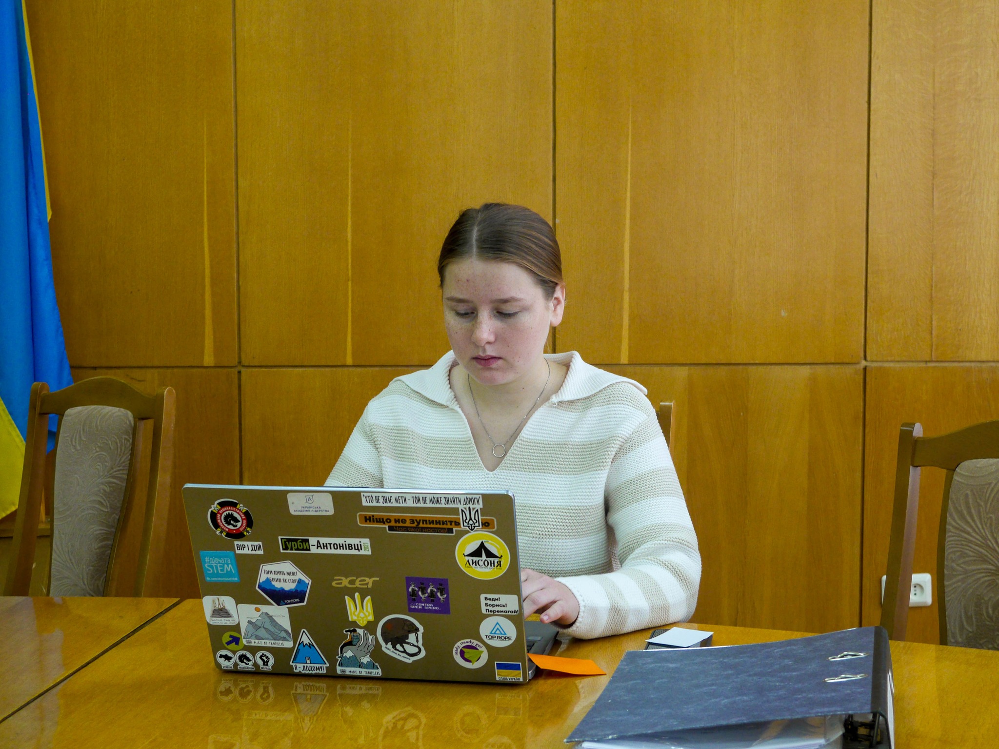 Новини Тернополя - фото з Створили Молодіжну раду при Тернопільській ОВА На зображенні може бути: 1 особа, навчається та текст