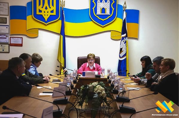 Новини Житомира - фото з З 16 січня у Житомирі для пенсіонерів та інвалідів ІІІ групи повертається безоплатний проїзд без часових обмежень