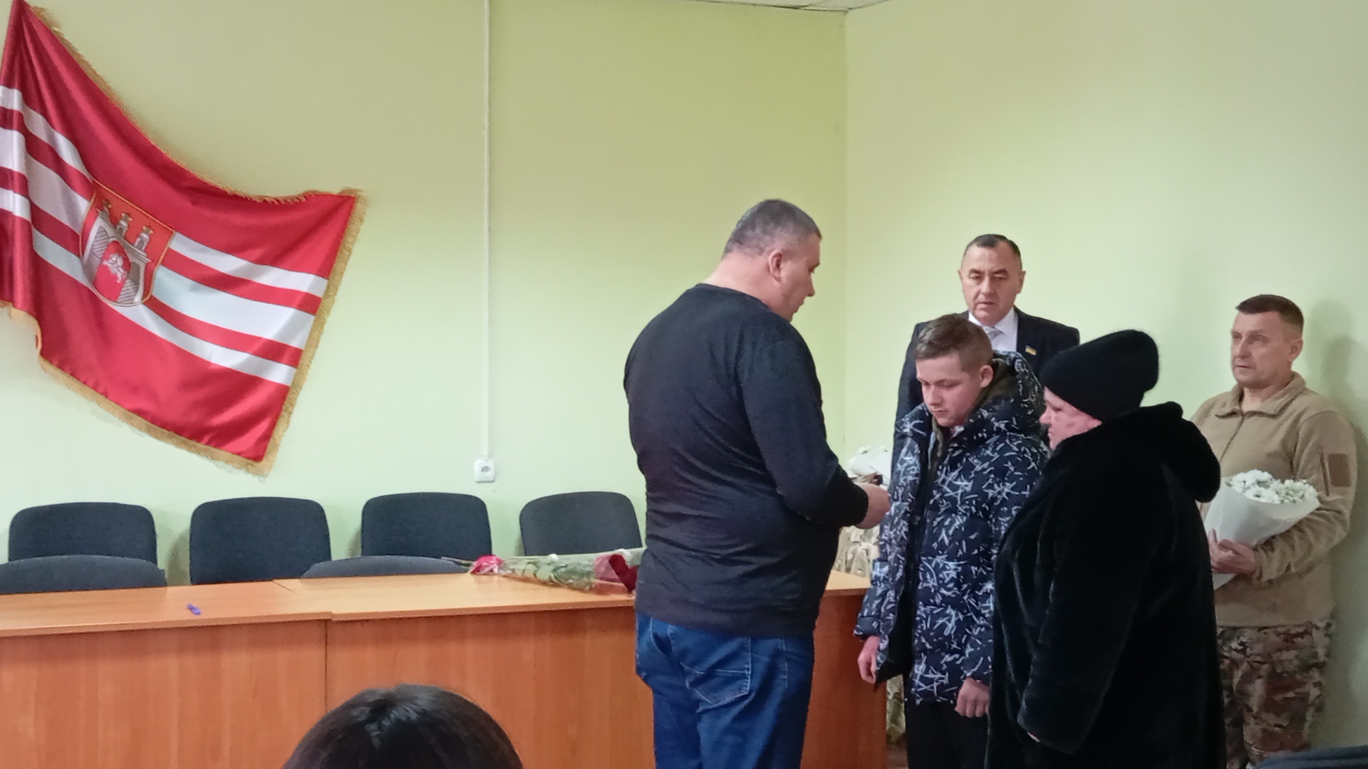Новини Хмельницького - фото з Шістьох військових з Хмельниччини відзначили посмертно. Імена