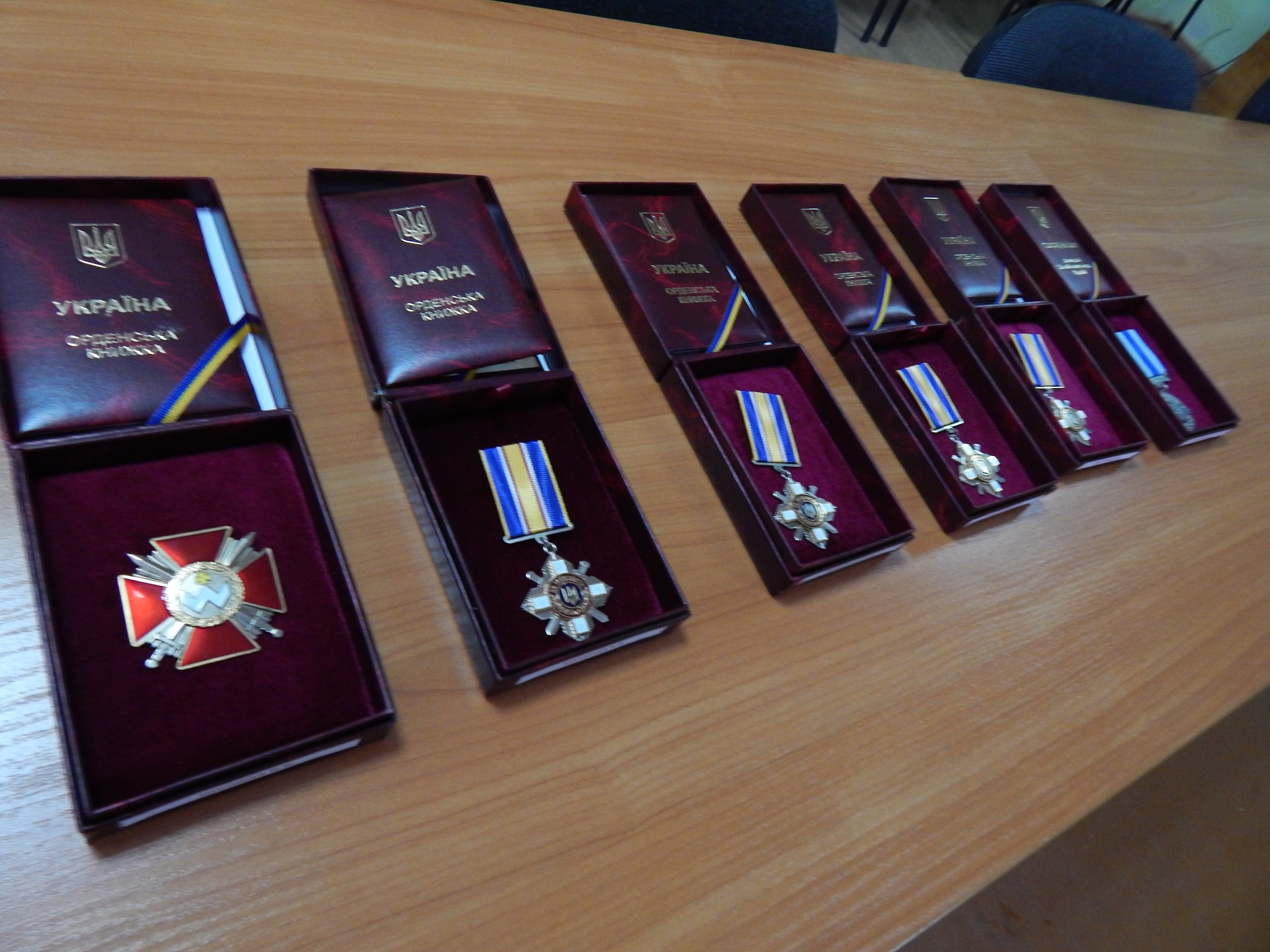Новини Хмельницького - фото з Шістьох військових з Хмельниччини відзначили посмертно. Імена