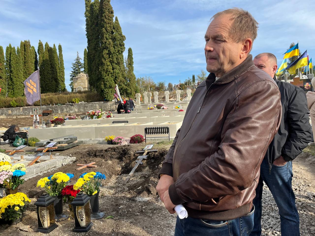 Новини Тернополя - фото з Поховання бійців за єдиним зразком. Апеляційний суд задовольнив скаргу міськради, що далі?