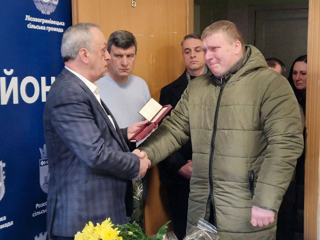 Новини Хмельницького - фото з Чотирьох військових з Хмельницького району нагородили посмертно. Імена