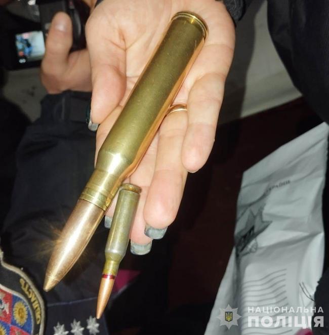 Новини Вінниці - фото з Житель Жмеринського району вдома зберігав зброю та наркотики