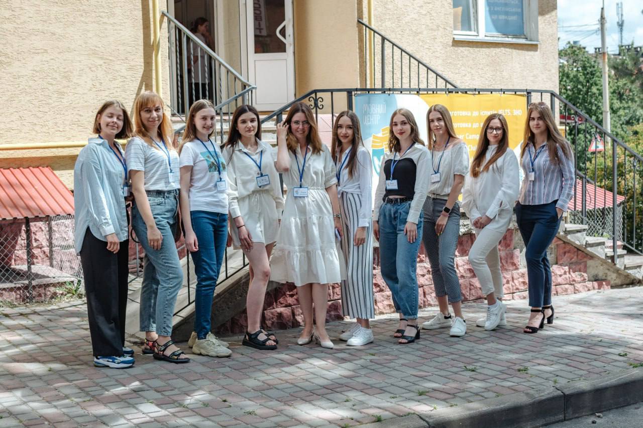 Новини Тернополя - фото з Втілила мрію за 900 км від дому: як харків’янці вдалося відкрити мовний центр у Тернополі