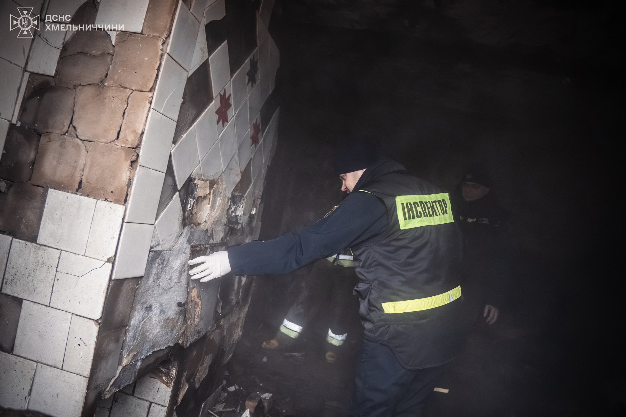 На зображенні може бути: 1 особа, вогонь та текст