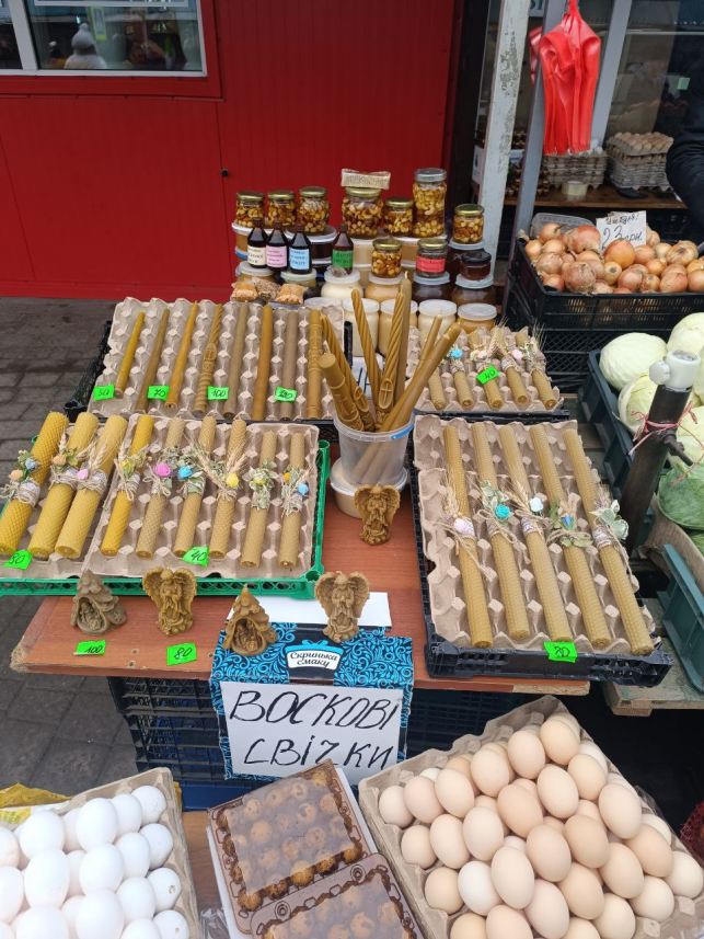 Новини Тернополя - фото з Скільки коштують свічки на Стрітення та які можна купити на ринку в Тернополі