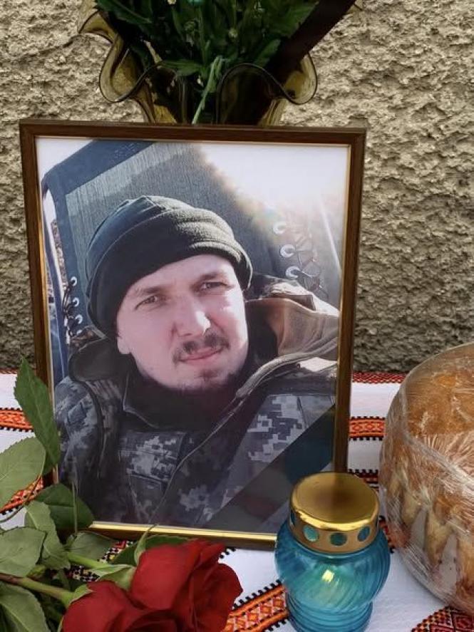 Новини Вінниці - фото з У Гайсині відкрили пам’ятну меморіальну дошку загиблому герою Максиму Нижнику