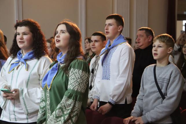 Новини Тернополя - фото з У Тернополі на святі розколяди зібралися 19 колективів з різних куточків області