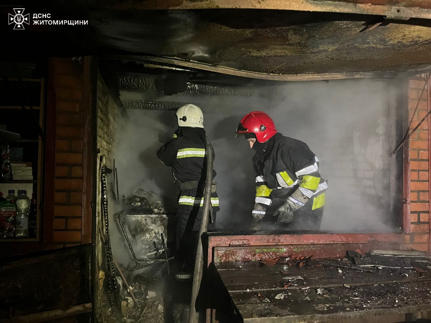 Новини Житомира - фото з У Коростишеві на території ринку горів продуктовий кіоск