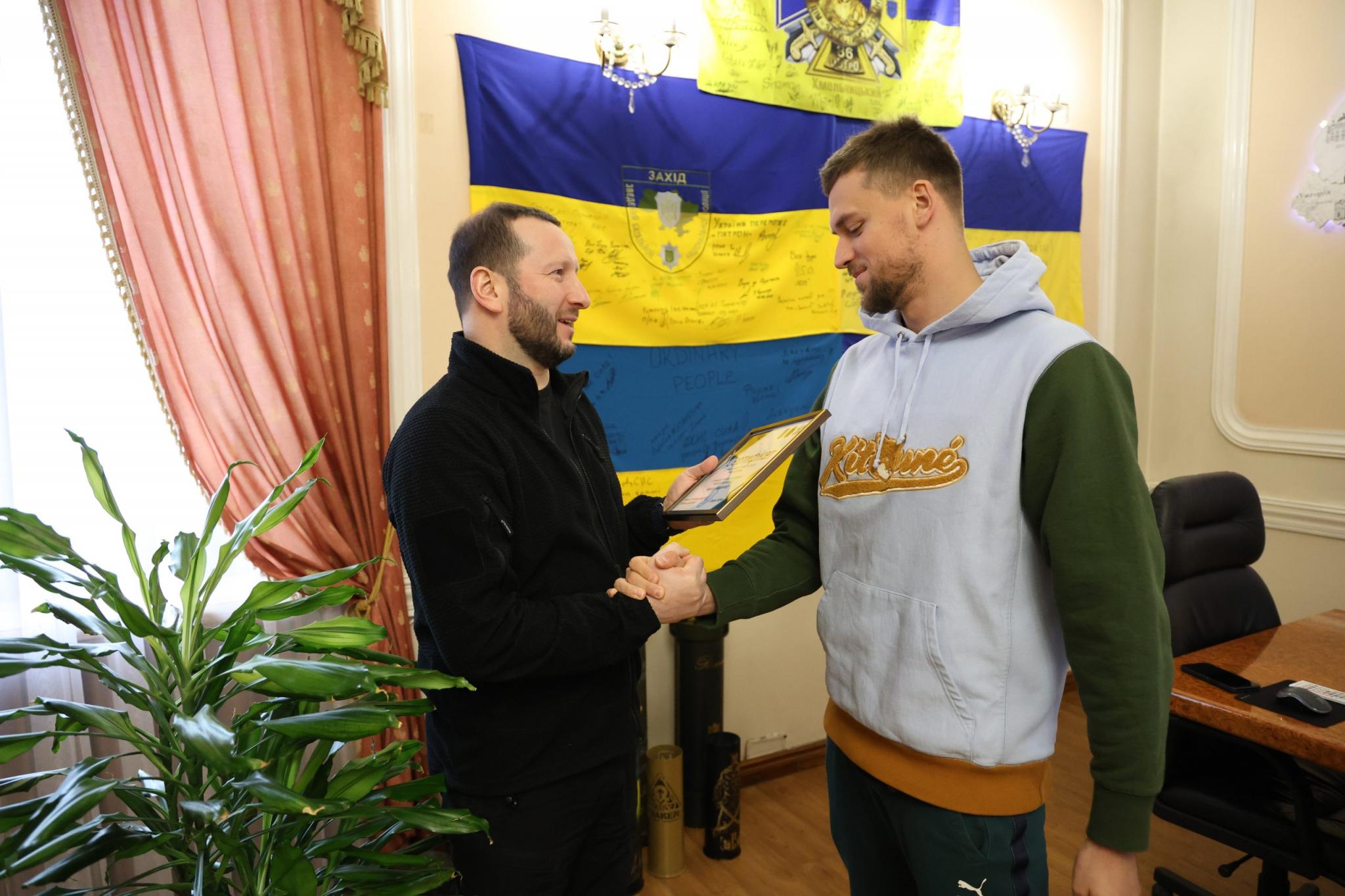 Новини Хмельницького - фото з До 12 тисяч гривень: кращим спортсменам Хмельниччини призначили персональні стипендії