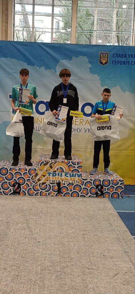 Новини Житомира - фото з Спортсмени з Житомирщини вибороли медалі на Чемпіонаті України з триатлону