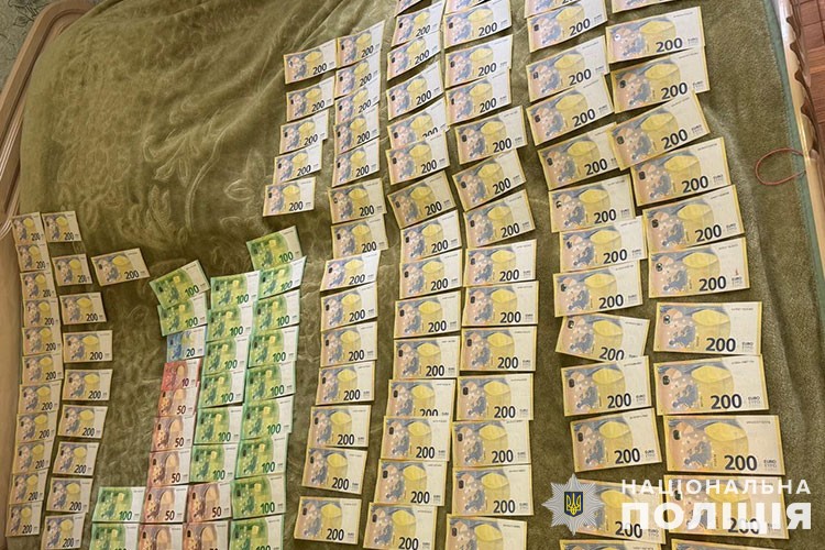 Новини Тернополя - фото з Двоє тернополян причетні до незаконного збуту зброї: поліція ліквідувала канал тернопільські поліцейські викрили групу осіб, причетну до організації нелегального продажу зброї