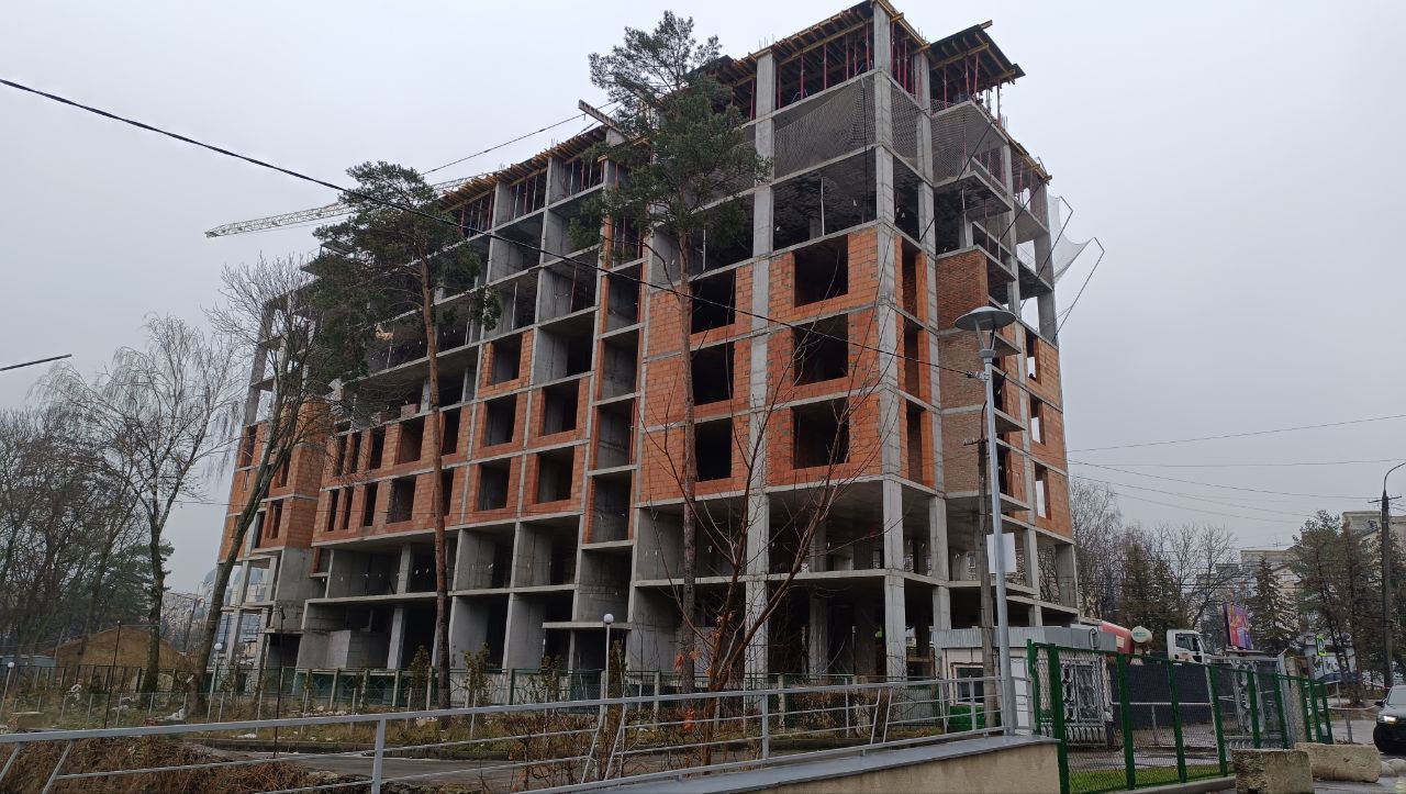 Новини Тернополя - фото з На «прокурорській» землі виросло вже вісім поверхів. Коли добудують?