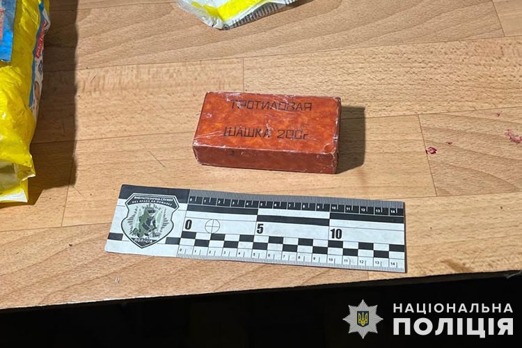 Новини Тернополя - фото з Двоє тернополян причетні до незаконного збуту зброї: поліція ліквідувала канал тернопільські поліцейські викрили групу осіб, причетну до організації нелегального продажу зброї