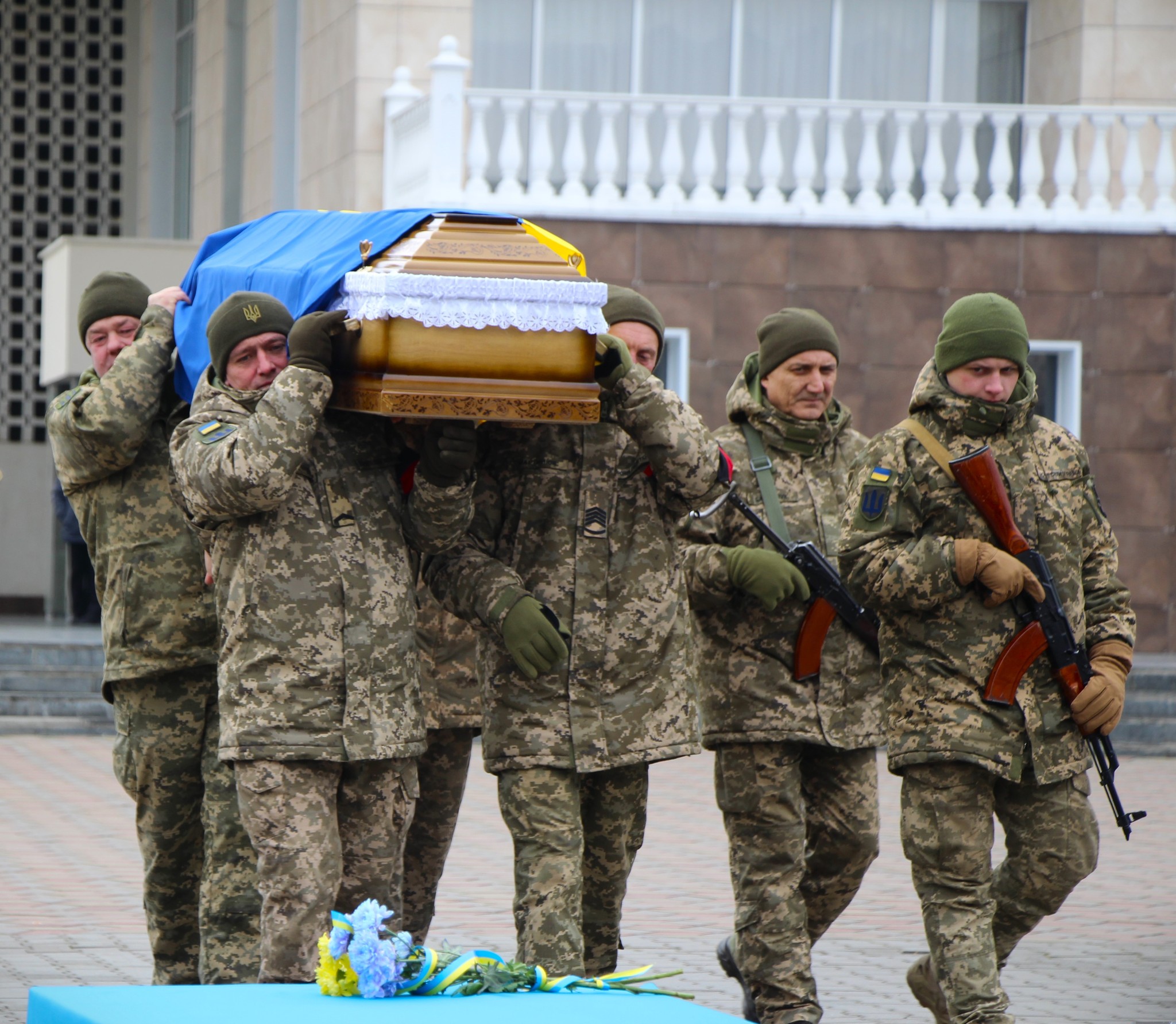 Новини Хмельницького - фото з На Хмельниччину «на щиті» повернулось троє воїнів. Імена