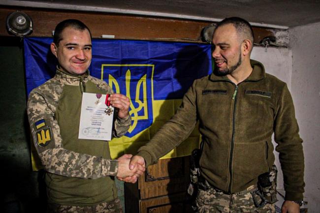 Новини Вінниці - фото з Бійців 169 батальйону 120-ї бригади ТрО нагородили бойовими відзнаками