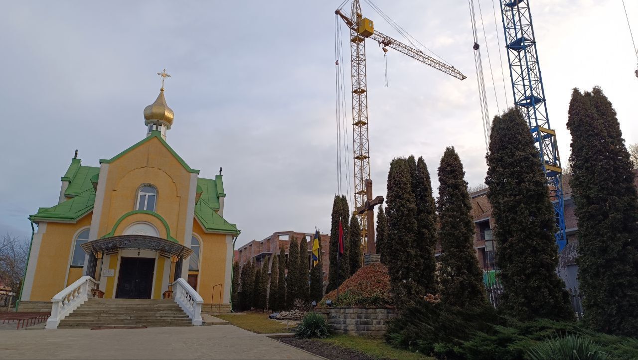 Новини Тернополя - фото з Від 800 доларів за квадратний метр: уже продають нерухомість у будові на церковній землі