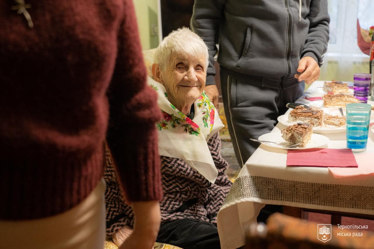 Новини Тернополя - фото з 100 років виповнилося тернополянці Улянії Пенцак