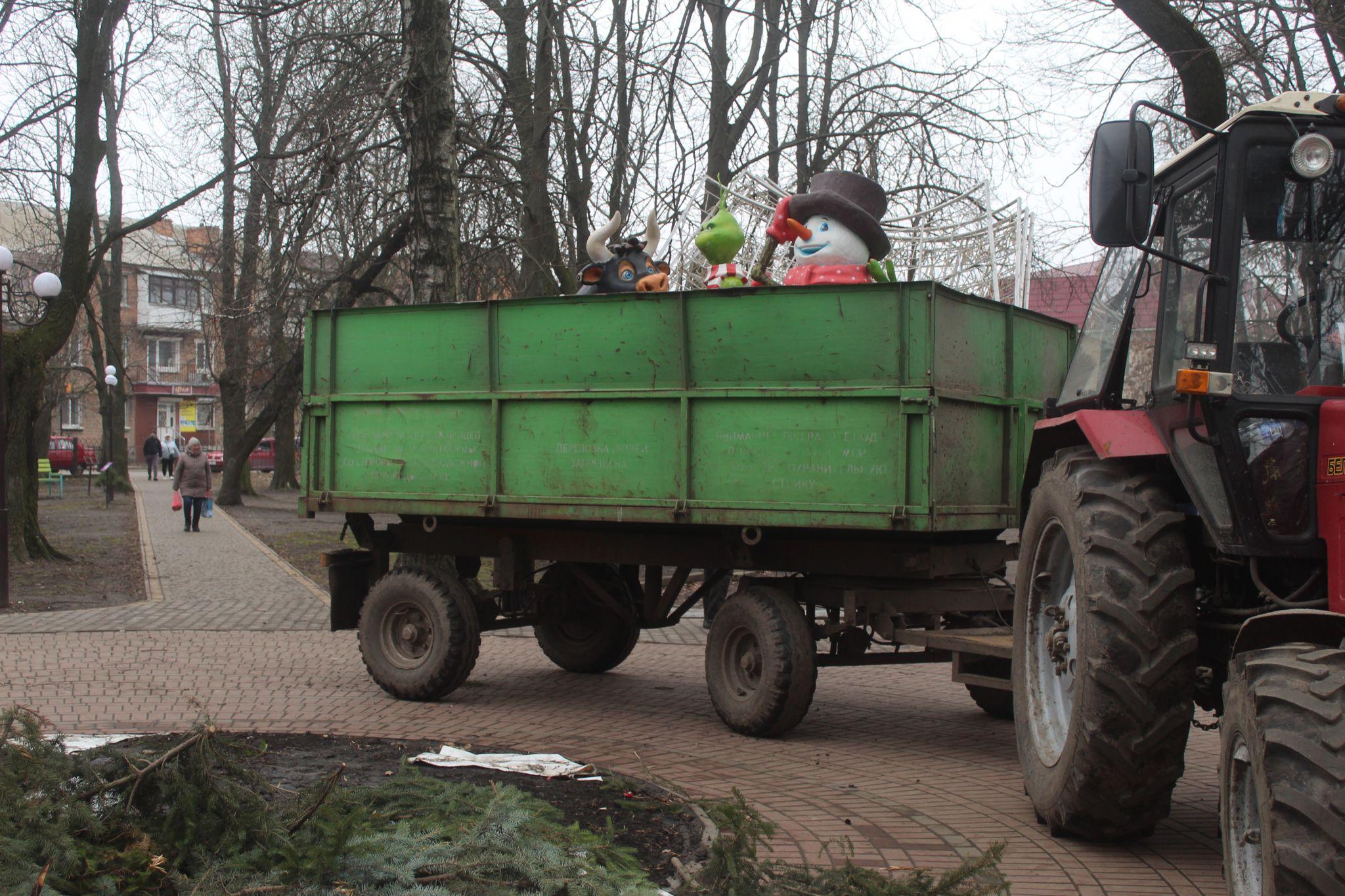 Новини Козятина - фото з Демонтована ялинка, трохи про собак, сміття, освітлення і дороги