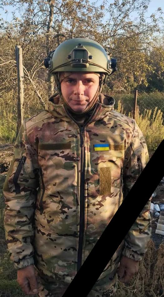 Новини Тернополя - фото з Тернопільщина втратила захисників Андрія Шабатовича, Павла Майбороду та Івана Пушкара На зображенні може бути: 1 особа