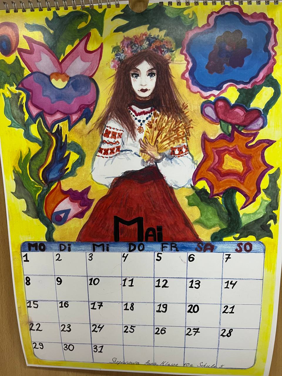 Новини Тернополя - фото з Учні Тернополя створили ексклюзивний календар та зібрали понад 90 тис. грн на армію