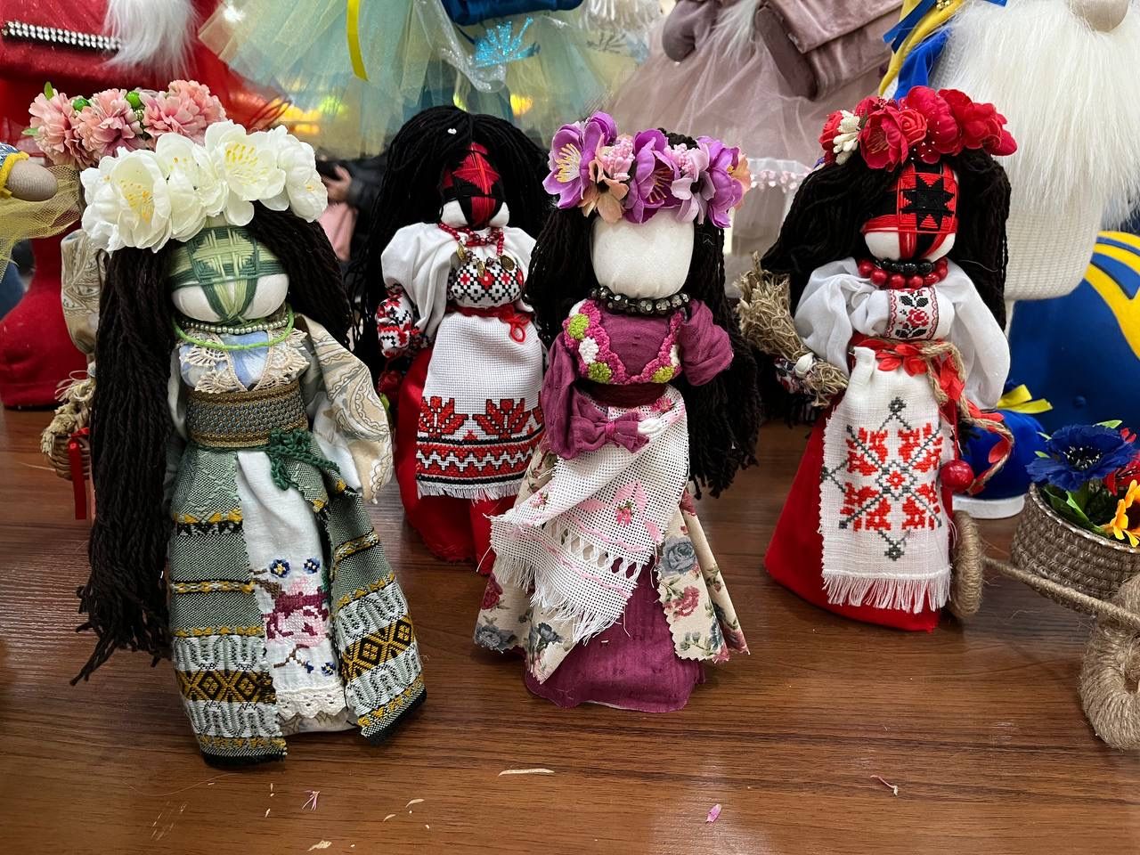 Новини Тернополя - фото з Пісні співаємо — на аптечки для ЗСУ збираємо! Репортаж з благодійної «Розколяди»