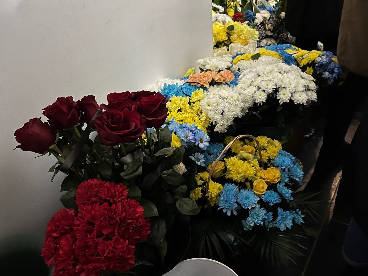 Новини Тернополя - фото з Ховають через майже два роки після загибелі. Тернопіль прощається з військовим