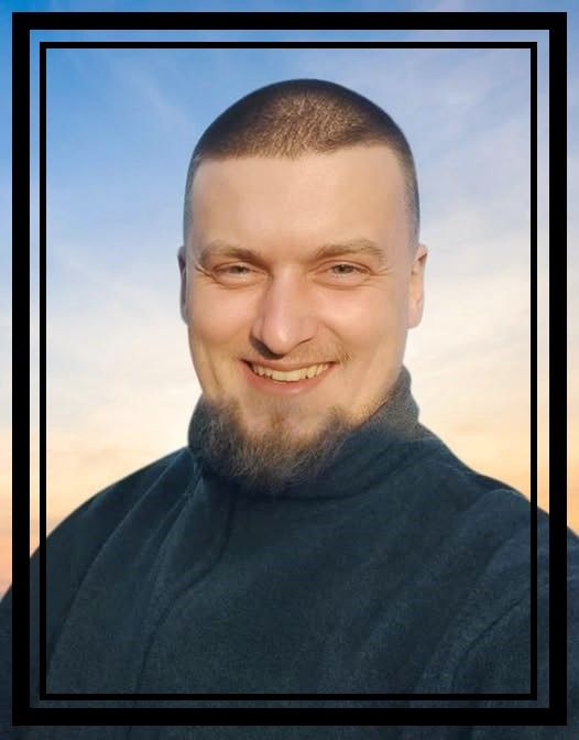 Новини Тернополя - фото з Ховають через майже два роки після загибелі. Тернопіль прощається з військовим