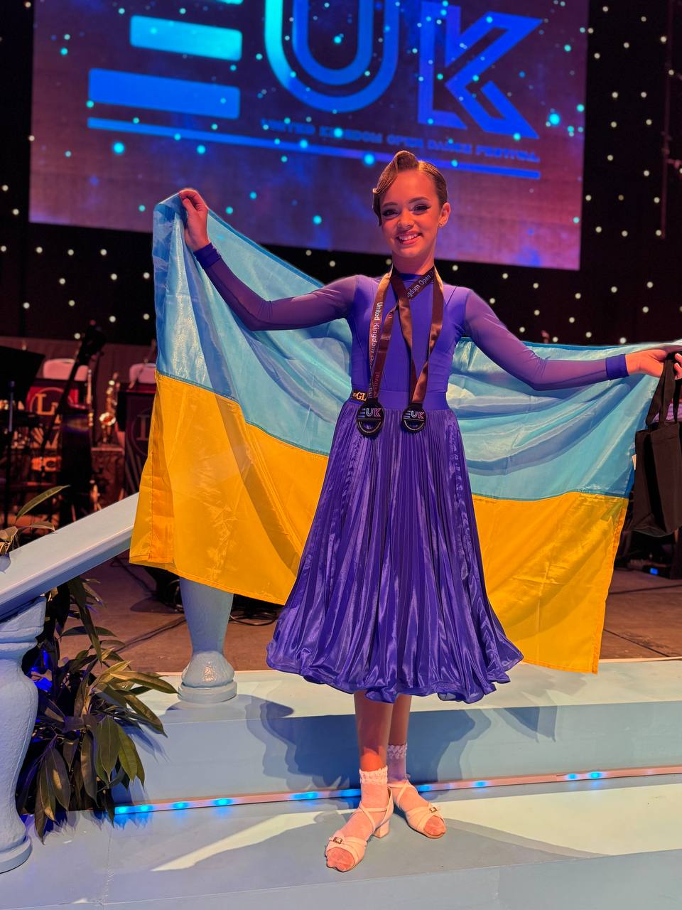 Новини Тернополя - фото з Чортківські танцюристи привезли перемоги з чемпіонату в  Британії На зображенні може бути: 1 особа, танцює та текст