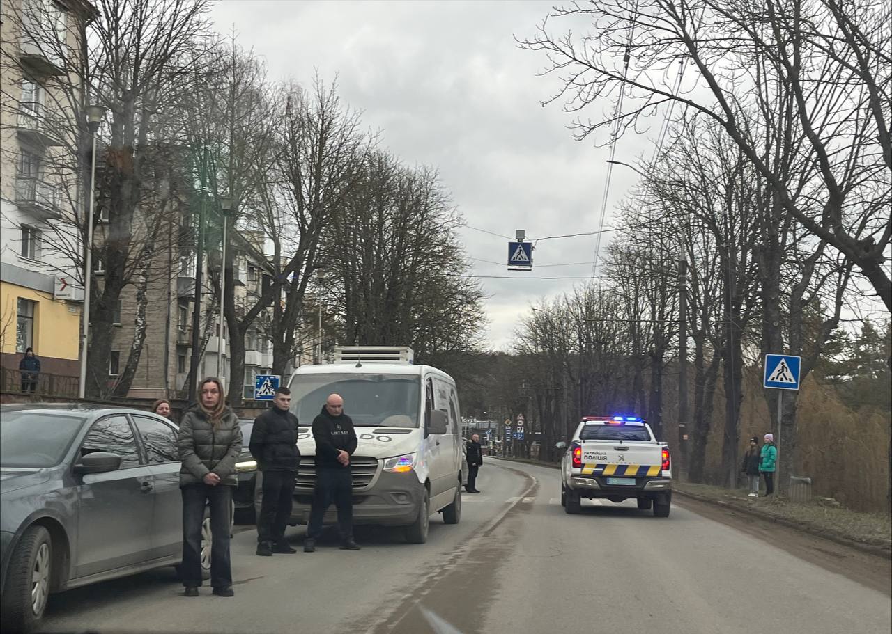 Новини Тернополя - фото з Як тернопільська волонтерка на псевдо «Відьма» супроводжує героїв «На щиті»