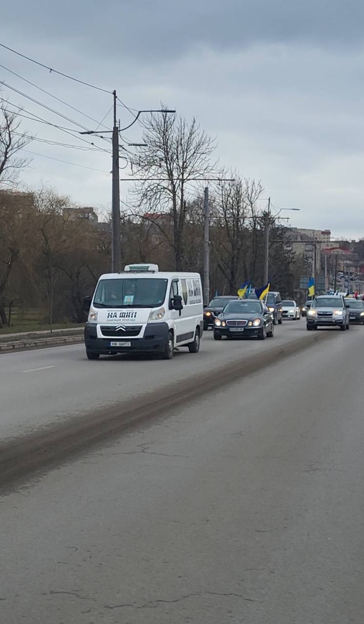 Новини Тернополя - фото з Як тернопільська волонтерка на псевдо «Відьма» супроводжує героїв «На щиті»