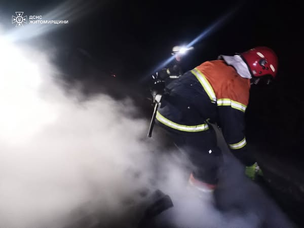 Новини Житомира - фото з У Гальчині вночі горів будинок