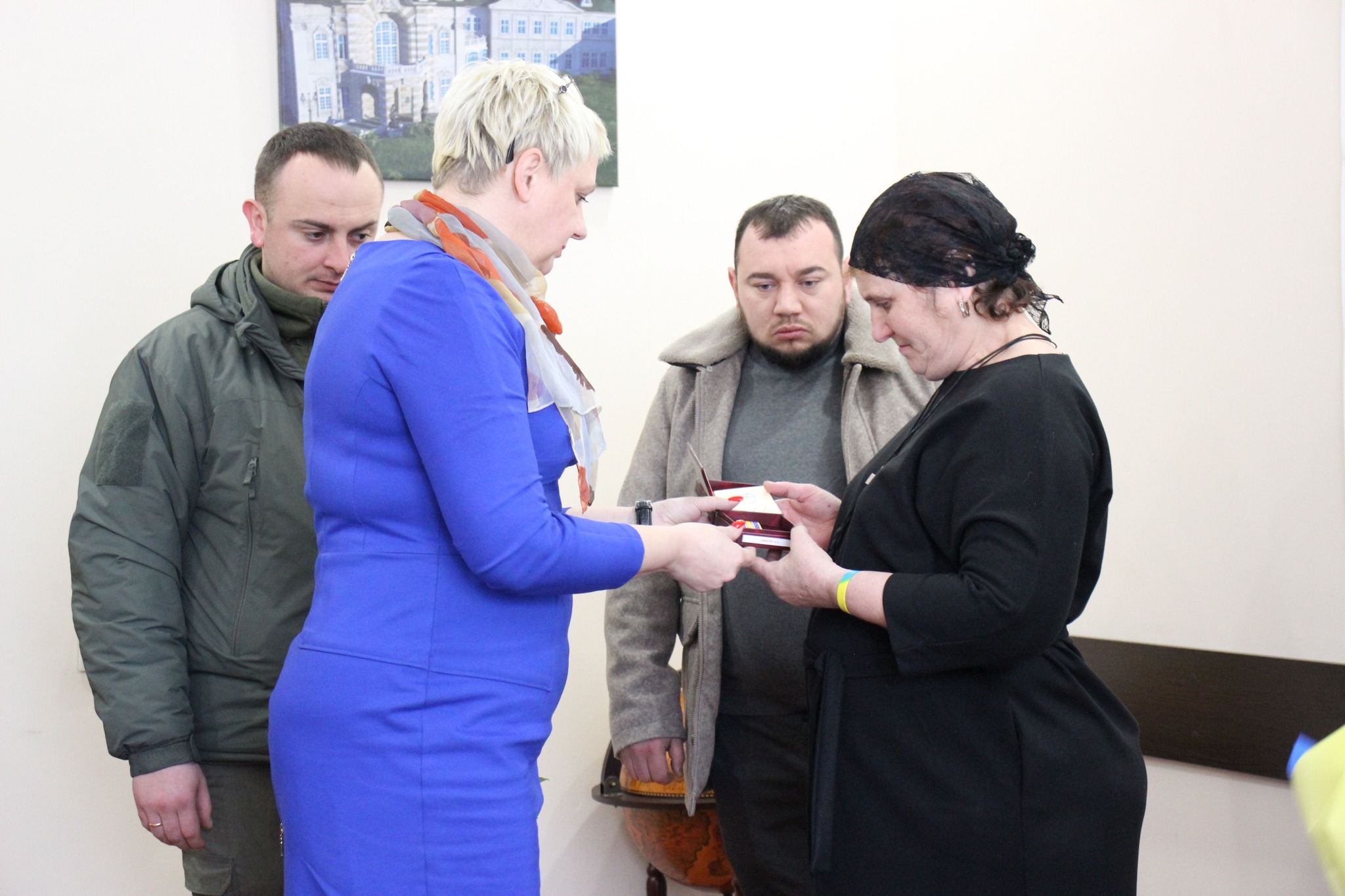 Возможно, это изображение 3 человека