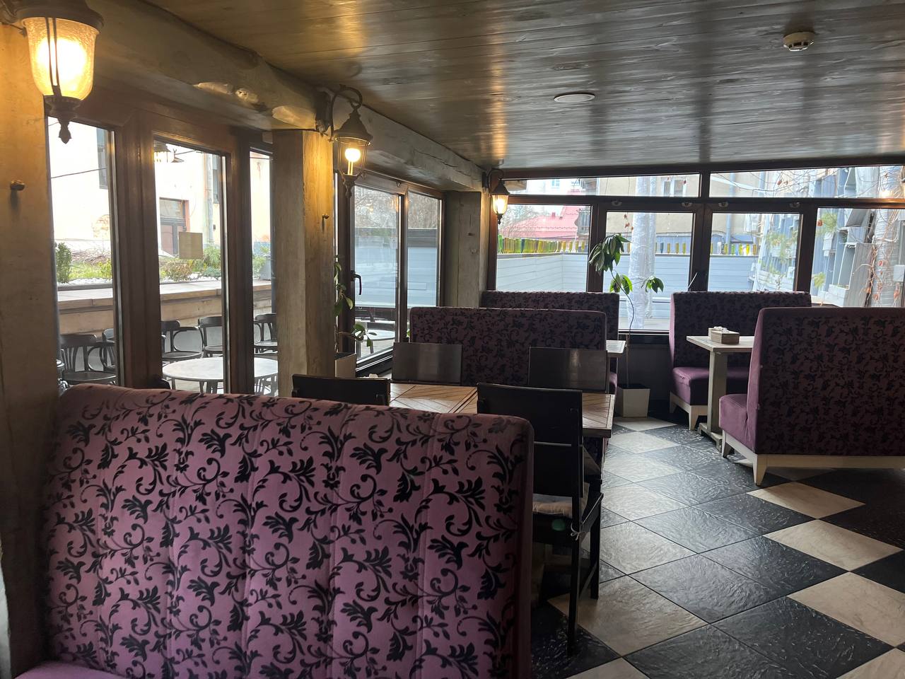 Новини Тернополя - фото з Чи реально у закладах Тернополя замовити кальян попри заборону? Експеримент «20 хвилин»