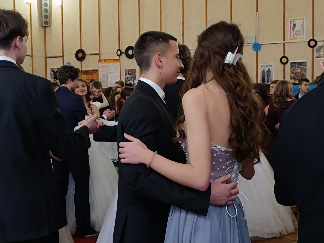 Новини Вінниці - фото з Благодійний бал у Вінниці: студенти техколеджу зібрали 15 тисяч гривень на підтримку ЗСУ