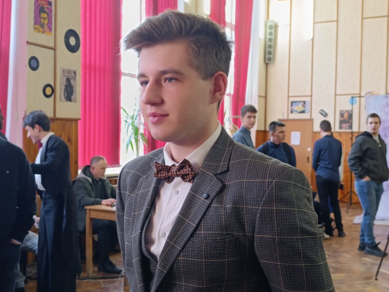 Новини Вінниці - фото з Благодійний бал у Вінниці: студенти техколеджу зібрали 15 тисяч гривень на підтримку ЗСУ