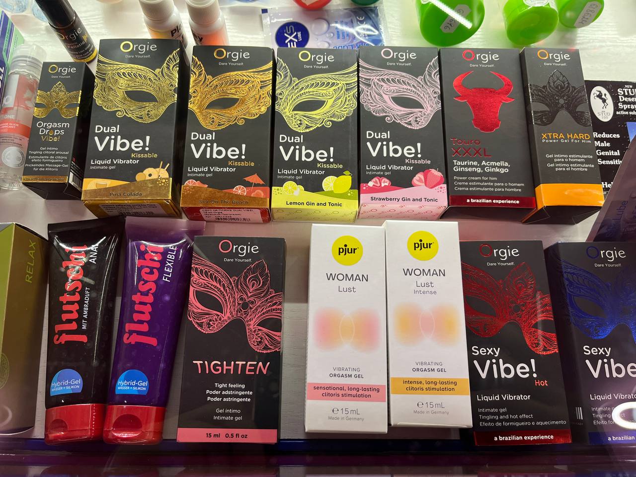 Новини Тернополя - фото з Святий Валентин ще не долетів до Тернополя? Чи є ажіотаж у тернопільських секс-шопах