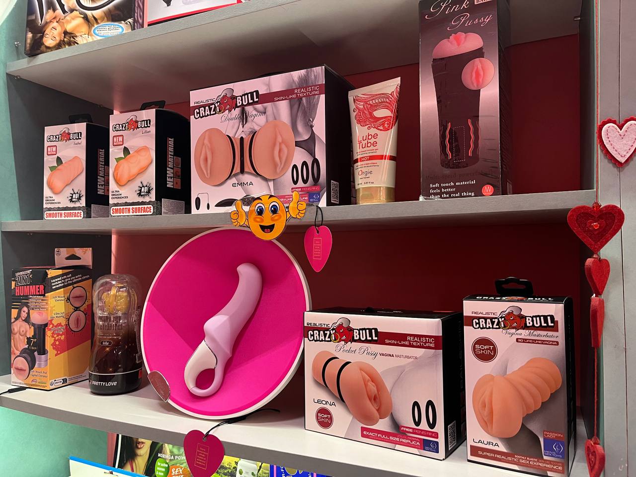 Новини Тернополя - фото з Святий Валентин ще не долетів до Тернополя? Чи є ажіотаж у тернопільських секс-шопах