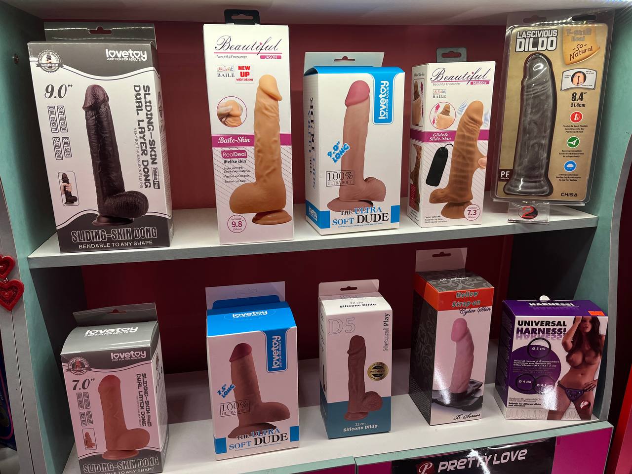 Новини Тернополя - фото з Святий Валентин ще не долетів до Тернополя? Чи є ажіотаж у тернопільських секс-шопах