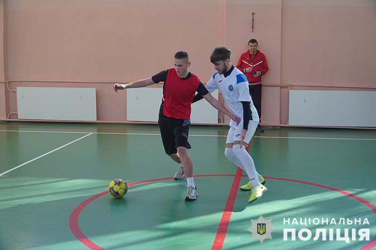 Новини Тернополя - фото з Футбольний турнір пам’яті спецпризначенця поліції Віктора Мельниченка провели у Тернополі У Тернополі відбувся футбольний турнір пам’яті спецпризначенця поліції Віктора Мельниченка