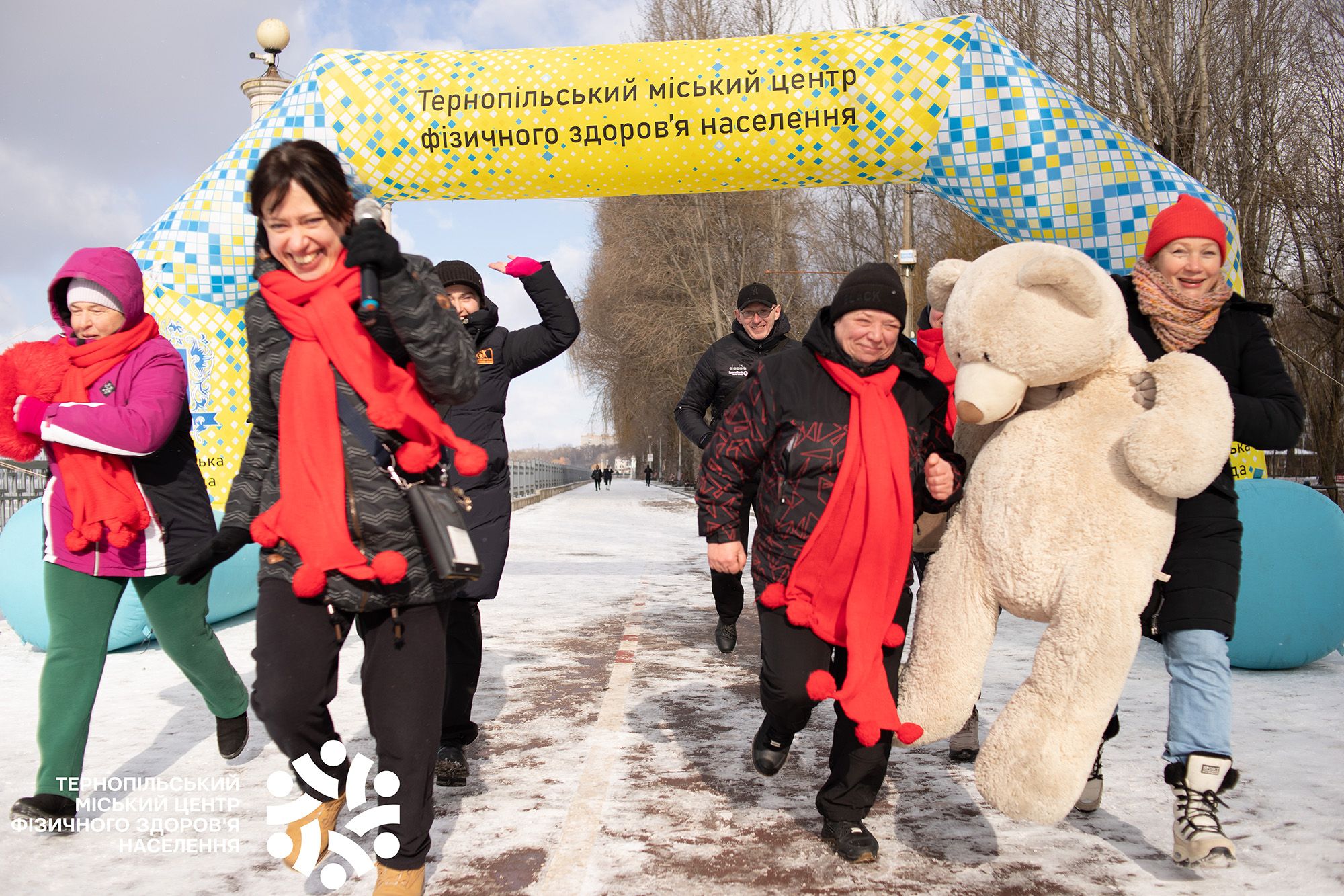 Новини Тернополя - фото з 35 тернополян взяли участь у легкоатлетичному забігу «Закохані у біг»