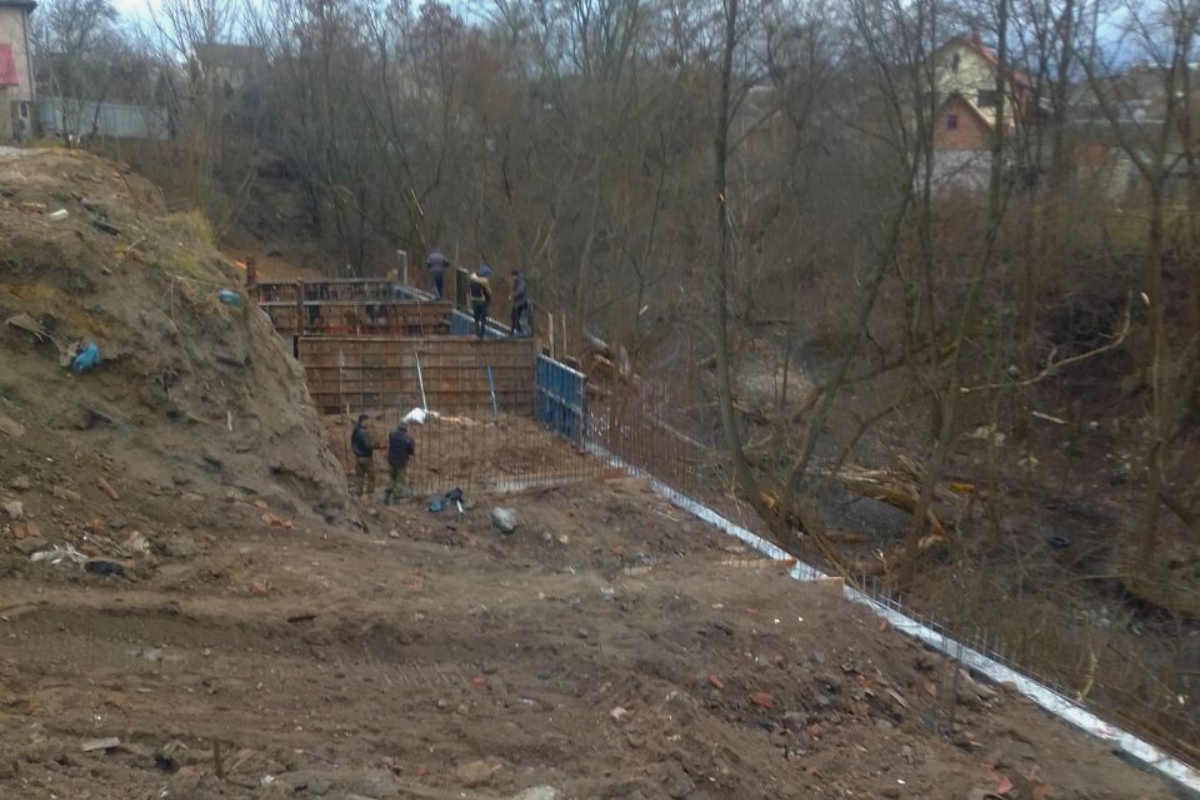 Новини Вінниці - фото з Порятунок від зсуву чи благоустрій приватної землі? На Старому місті скандал через тендер за 13,9 мільйона