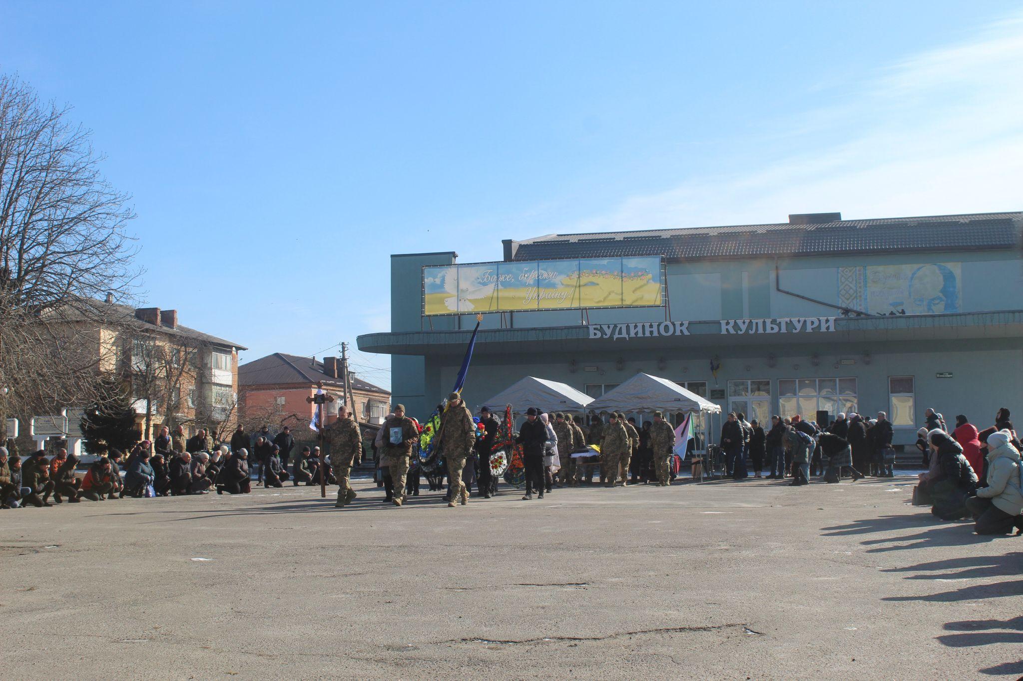 Новини Козятина - фото з Взводний жив надією, що він знов поведе за собою хлопців у бій та не судилося