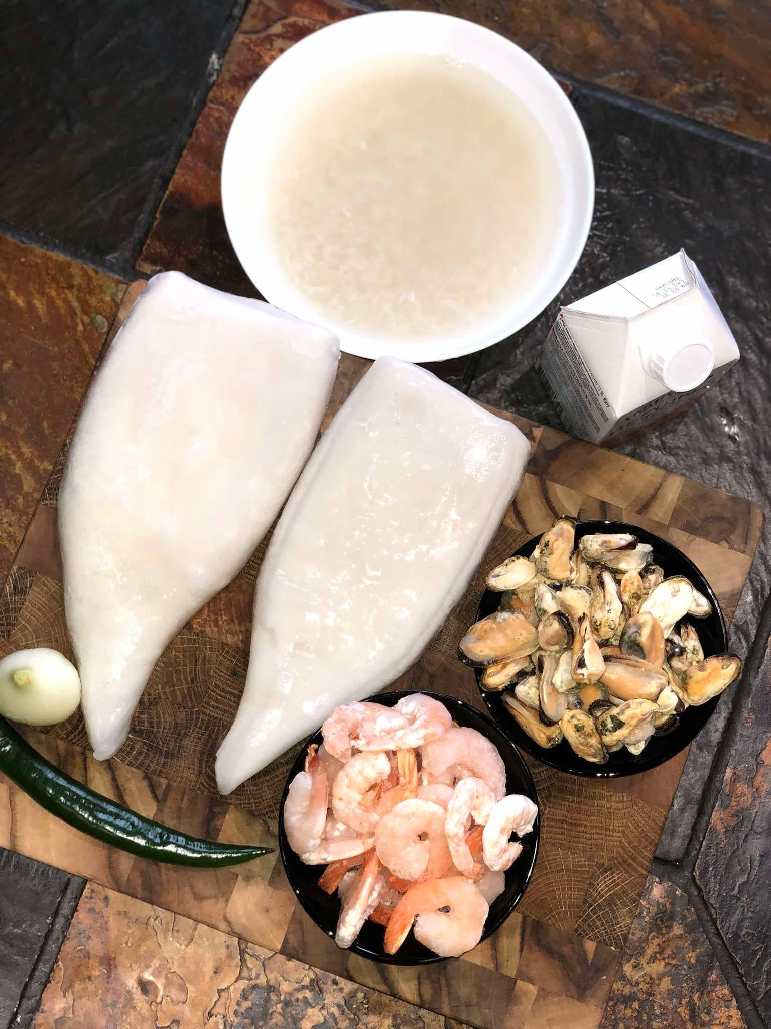 Новини Тернополя - фото з Готуємо фаршировані кальмари та хліб на дровах