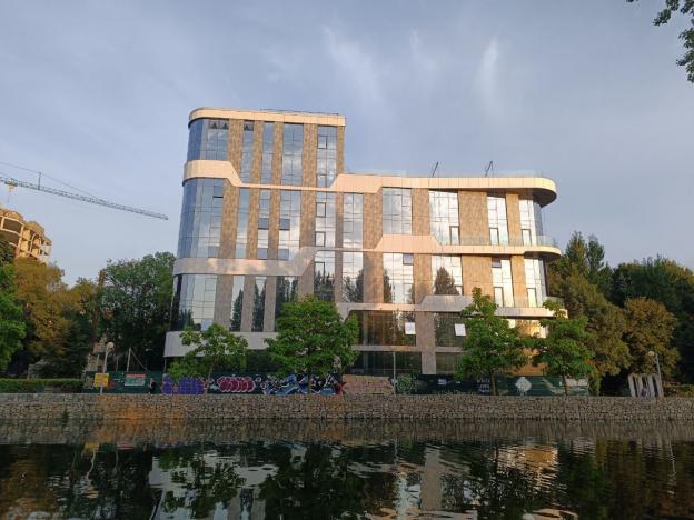 Новини Тернополя - фото з Реконструкція в парку Шевченка перетворилася на 8 поверхів. Готуються до відкриття?