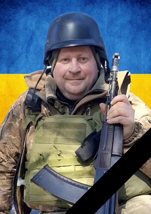 Новини Тернополя - фото з «На щиті» повертається у рідну Озерну Захисник Богдан Школьний На зображенні може бути: 1 особа